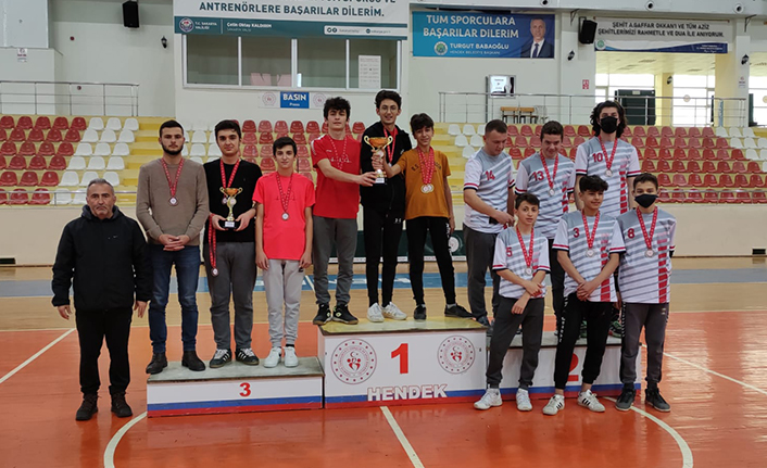 Hendek’de masa tenisi heyecani yaşandi — haber görseli