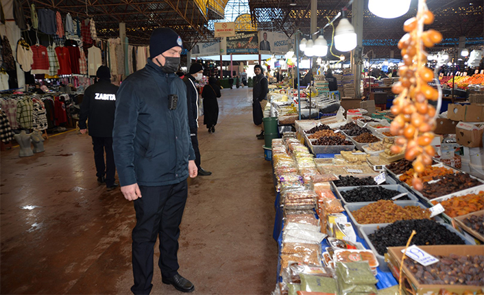 Pazar yerinde yoğun denetimler sürüyor  — haber görseli