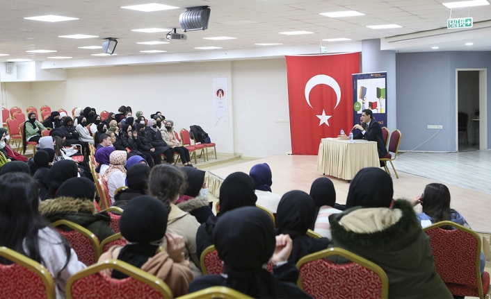 Sakaryalı Yazarlar öğrencilerle buluştu — haber görseli