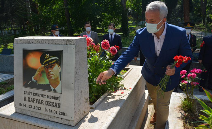 Şehit A.Gaffar Okkan mezarı başında anılacak  — haber görseli