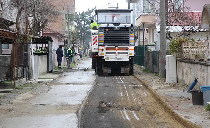 Serdivan’da Haftasonu Asfalt Mesaisi — haber görseli