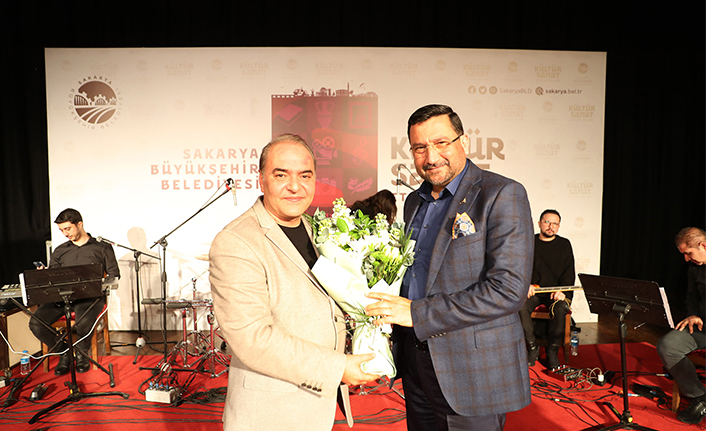 Büyükşehir’in Aykut Kuşkaya konserinde müzik şöleni — haber görseli