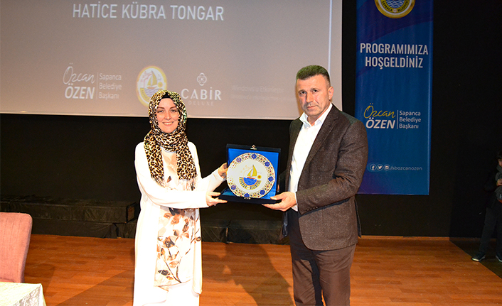 Hatice Kübra Tongar Sapanca’da Sevenleriyle Buluştu — haber görseli