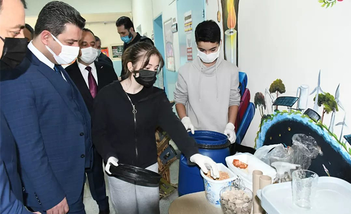 İl Millî Eğitim Müdürü Savaşçı’dan Çevre Dostu Okula Ziyaret  — haber görseli