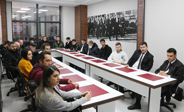 Sakarya Gençlik kolları başkanı Emel Akçil oldu — haber görseli