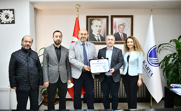 SAÜ Sağlık Bilimleri Enstitüsü YÖKAK Kalite Güvencesi Etiketi Aldı — haber görseli