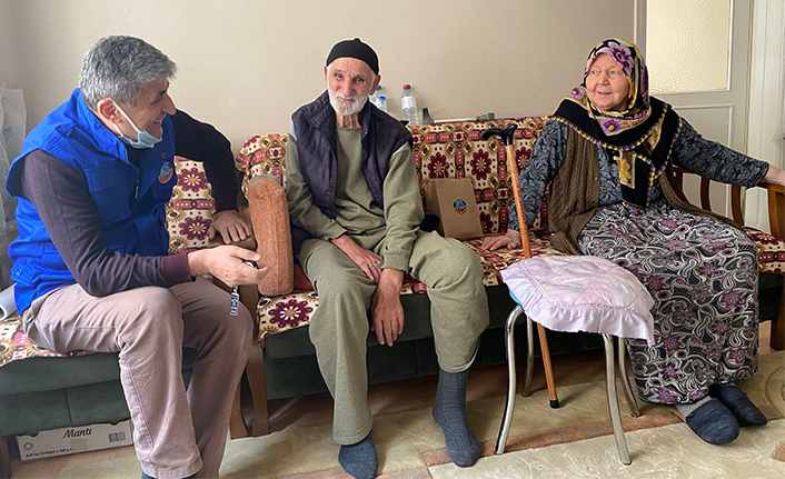 Serdivan’da Yaşlılara Kandil Ziyareti — haber görseli