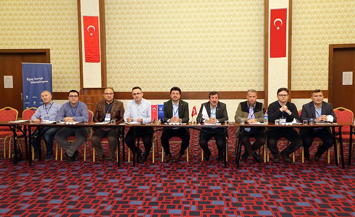 +1 Eğitim Modeli pozitif ayrıştırıyor — haber görseli