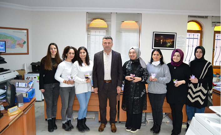 Başkan Özen, 8 Mart Dünya Kadınlar Günü’nü Kutladı — haber görseli