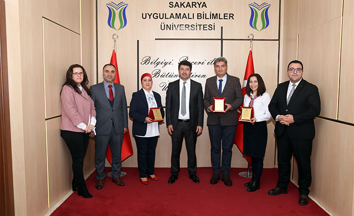 En çok eğitime katılan personeller ödüllendirildi — haber görseli