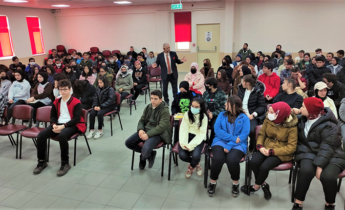 Pamukovalı Öğrencilere Edebiyat Söyleşisi — haber görseli
