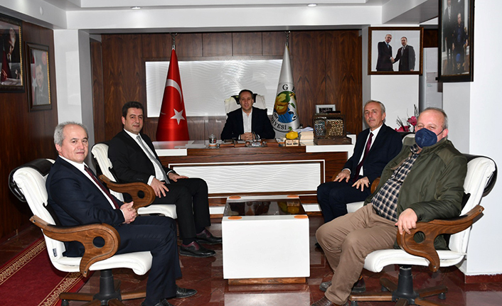 Savaşçı, Geyve Belediye Başkanı Murat Kaya’yı ziyaret etti — haber görseli