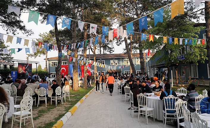 78 ülkeden uluslararası öğrenci iftarda buluştu — haber görseli