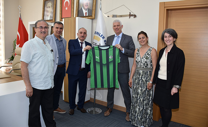 Başkan Fevzi Kılıç Belçikalı öğrencileri ağırladı — haber görseli