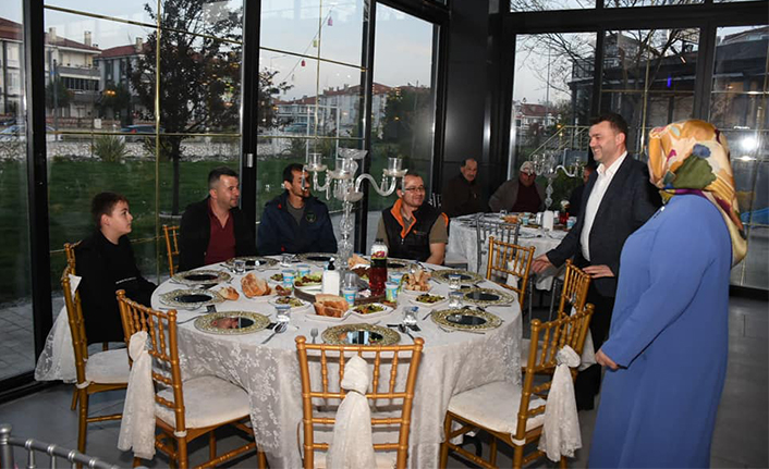 Başkan İshak Sarı, Belediye Personeli ile İftarda bir araya geldi — haber görseli