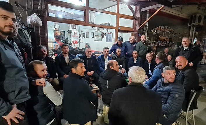 Başkan Özen, İftar Öncesi ve Teravih Sonrası İlçe Halkıyla  — haber görseli