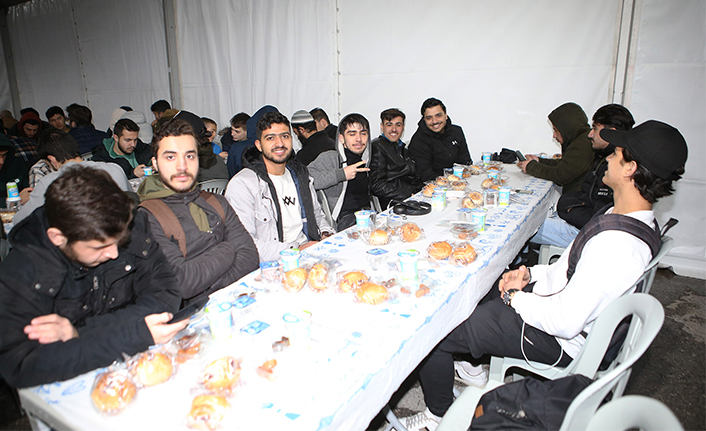 Büyükşehir’in bereketli sofrasında Ramazan’ın tadı bir başka — haber görseli
