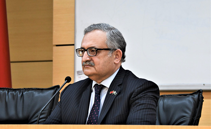 “Kariyer Zirvesi”nde Türkiye-Pakistan İlişkileri Konuşuldu — haber görseli