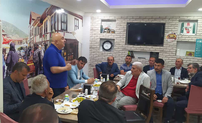 Özkoç Taraklı’da Muhtarlarla İftar’da buluştu — haber görseli