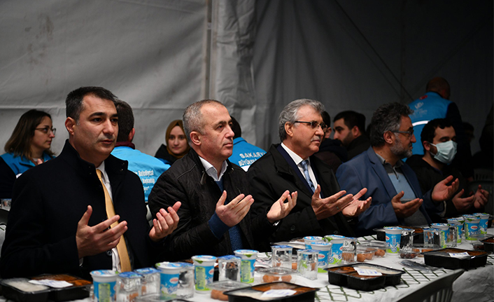 Sakarya Üniversitesi Kampüs Camii’nde Kardeşlik İftarı — haber görseli