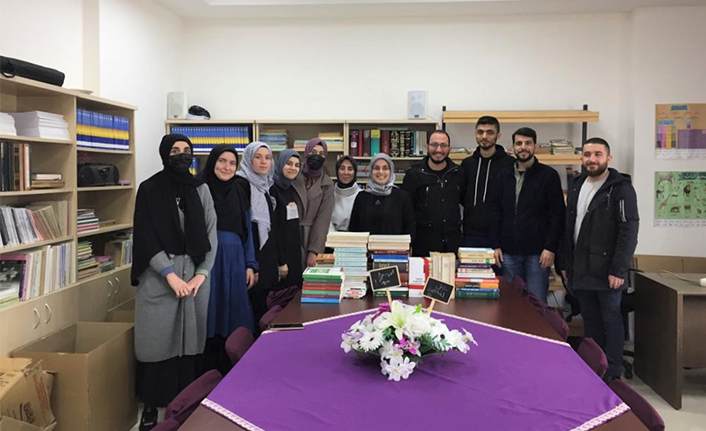 Sakarya Üniversitesi Öğrenci Topluluklarından Kitap Bağışı Kampanyası — haber görseli
