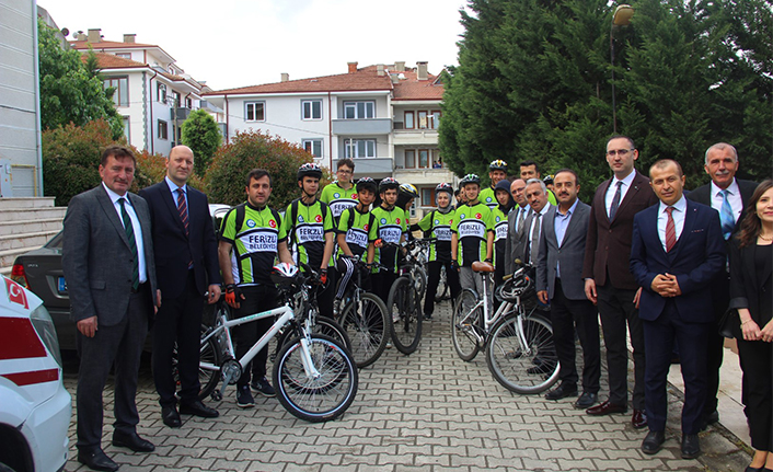 Ferizli'de 19 Mayıs Atatürk’ü Anma Gençlik ve Spor Bayramı Coşkuyla Kutlandı — haber görseli