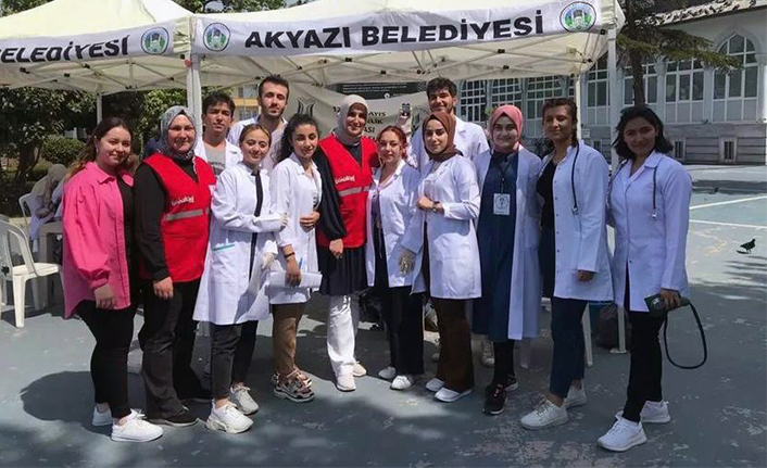 Hemşirelik Haftası’nda sağlık taraması yaptılar — haber görseli