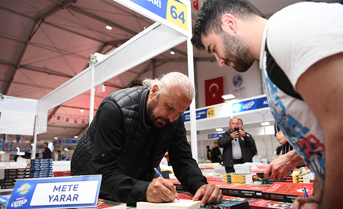 Mete Yarar KİTAPFEST’e Konuk Oldu — haber görseli