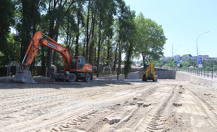 Şehrin buluşma noktasına yeni otopark alanı — haber görseli