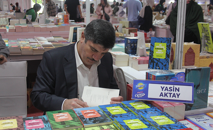 Yasin Aktay, SAÜFEST'teydi — haber görseli