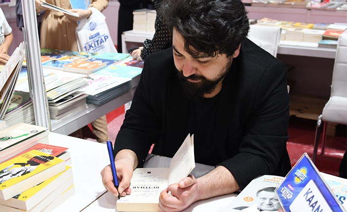 Yazar Kaan Murat Yanık, Sevenleriyle Buluştu — haber görseli