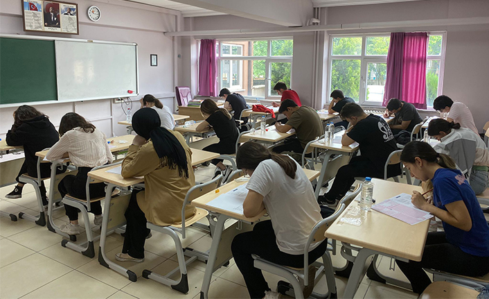 Üniversite Adayları ‘Biz Kazanacağız’ dediler — haber görseli