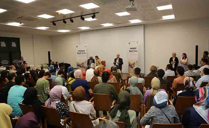 Ünlü Yönetmen Serdivan’da Sevenleriyle Buluştu — haber görseli