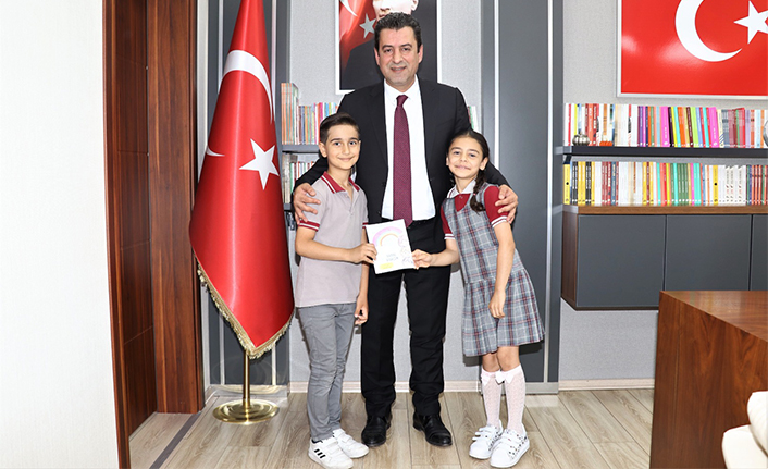 Yazar Öğrencilerden İl Millî Eğitim Müdürü Savaşçı’ya ziyaret — haber görseli