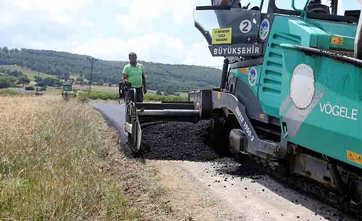 Geyve’de 19 kilometrelik grup yolu bayrama hazırlandı — haber görseli