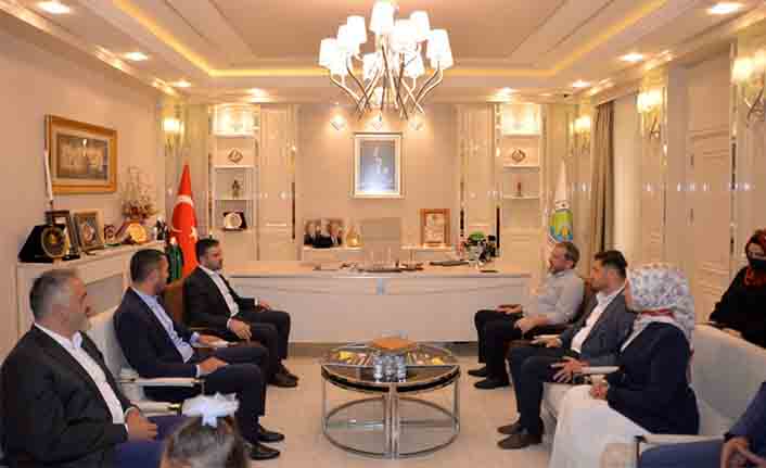 Milletvekili Uncuoğlu’ndan Hendek Belediyesine ziyaret — haber görseli