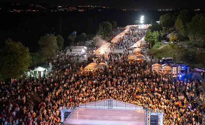 Sapanca’da  Festivaline İnsan Akımı — haber görseli