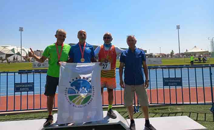 Bir şampiyonlukta atletizmden geldi — haber görseli