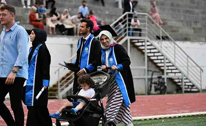 Eğitim Fakültesi ve İşletme Fakültesinin Mezuniyet Töreni — haber görseli