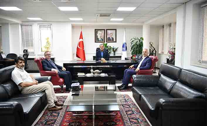 Hendek Belediye Başkanından SAÜ Rektörüne Ziyaret — haber görseli