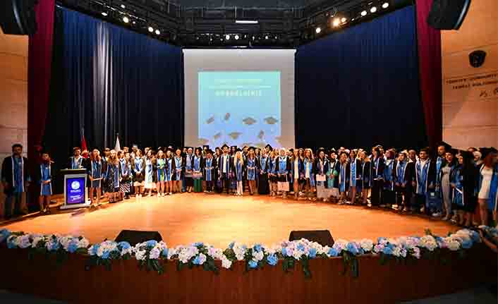 İletişim Fakültesi Mezuniyeti Gerçekleştirildi — haber görseli