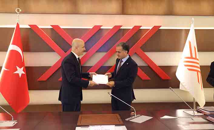 Rektör Prof. Dr. Hamza Al Mazbatasını Aldı — haber görseli