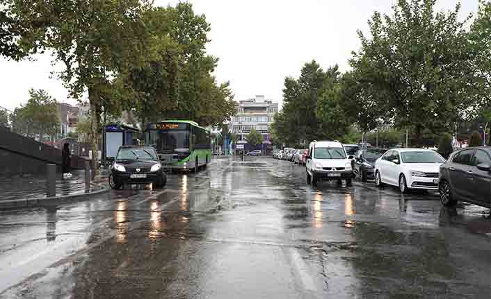 Sağlam altyapıyla buluşan Katlı Pazar esnafından Başkan Yüce’ye teşekkür — haber görseli