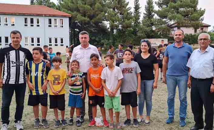Sapanca’da Çayiçi Gençlik spor Şampiyon Oldu — haber görseli