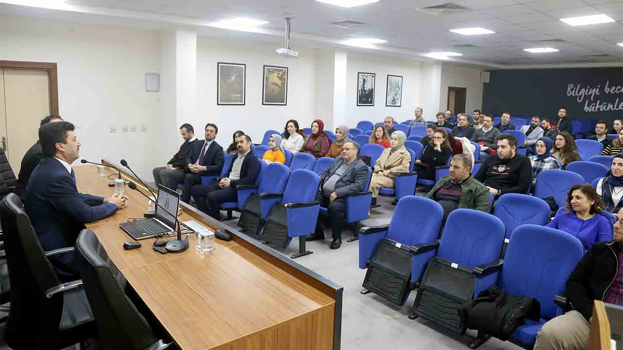SUBÜ akademisyenlerin sınıf performansını artırıyor — haber görseli