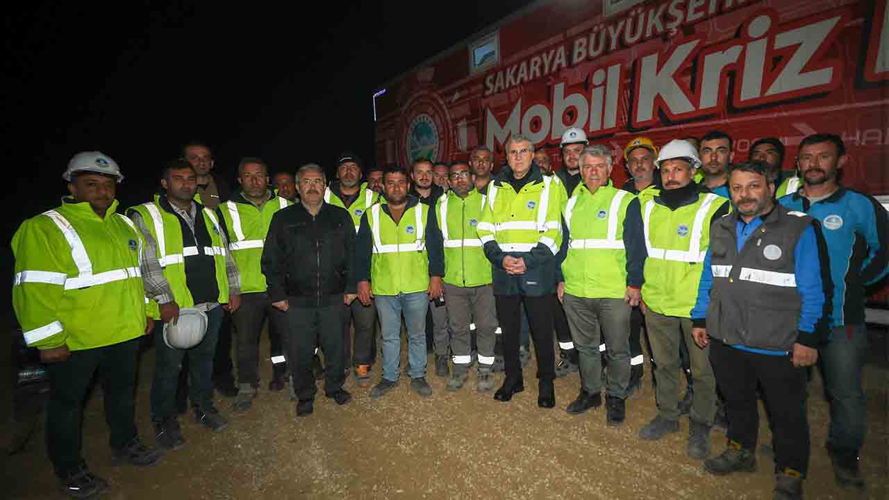 Büyükşehir depremzedeler için gece-gündüz mesaide — haber görseli
