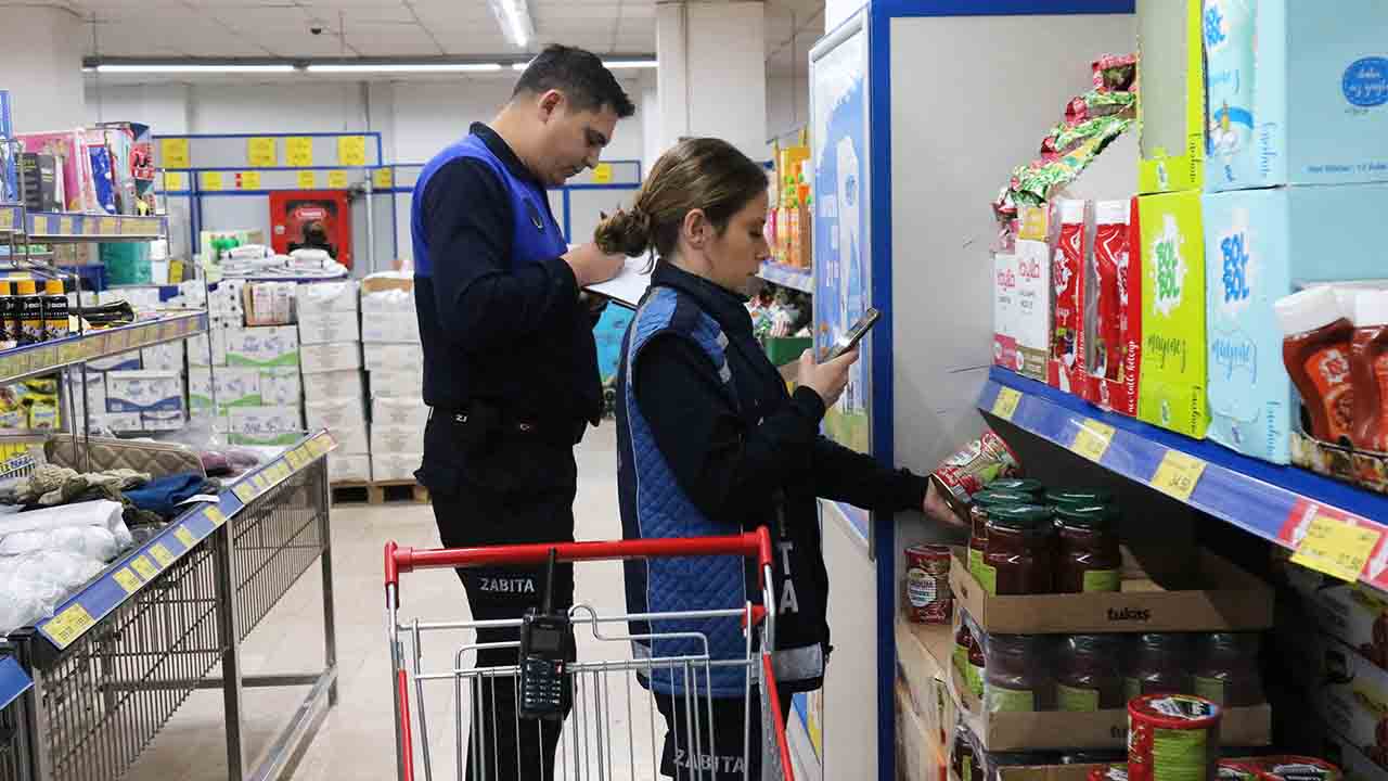 Büyükşehir Zabıta Ramazan denetiminde: Raf-kasa, gramaj ve SKT incelemesi — haber görseli