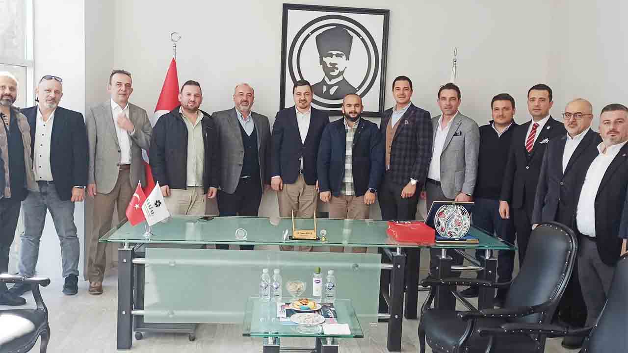 SASİAD, SakaryaGİAD ve ASRİAD’ı dernek binasında ağırladı — haber görseli