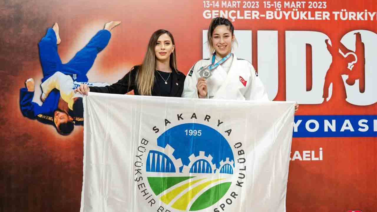 Büyükşehirli sporcu Türkiye ikincisi oldu — haber görseli