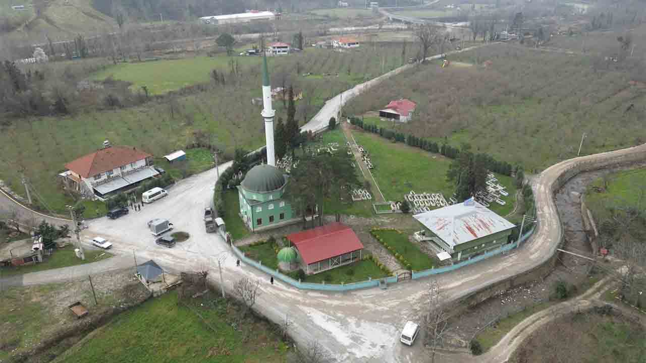 Akyazı Ballıkaya’da beton yol çalışmaları tamamlandı — haber görseli